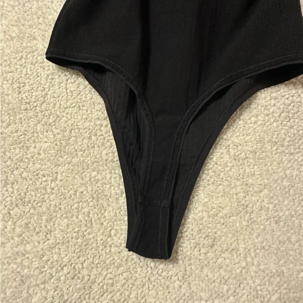 Lululemon Black Ebb to Street Bodysuit Ribbed Scoop Neck Sleeveless Tank Thong